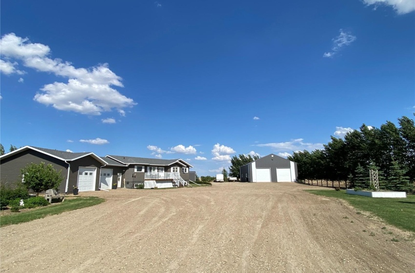 Rural Address, Kindersley Rm No. 290, Saskatchewan S0L 1S0, 5 Bedrooms Bedrooms, 14 Rooms Rooms,4 BathroomsBathrooms,Acreage,For Sale,SW 23-29-23 W3rd Parcel B Plan 102073250,Rural Address,SK925354