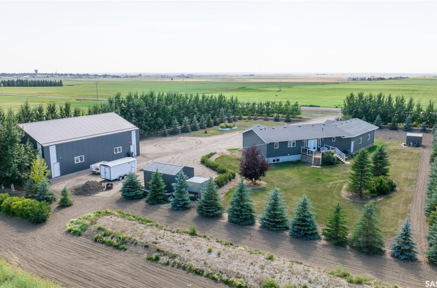 Rural Address, Kindersley Rm No. 290, Saskatchewan S0L 1S0, 5 Bedrooms Bedrooms, 14 Rooms Rooms,4 BathroomsBathrooms,Acreage,For Sale,SW 23-29-23 W3rd Parcel B Plan 102073250,Rural Address,SK925354