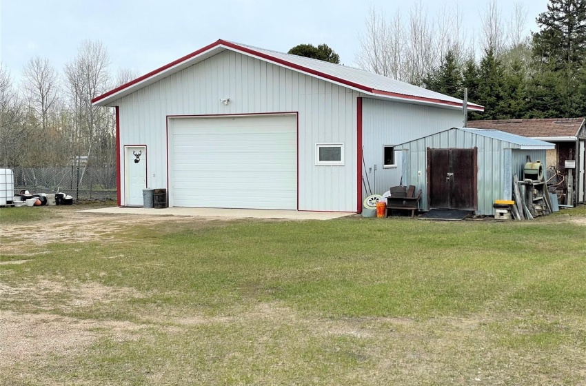 Rural Address, Hudson Bay, Saskatchewan S0E 0Y0, 3 Bedrooms Bedrooms, 9 Rooms Rooms,2 BathroomsBathrooms,Acreage,For Sale,Trottier Acreage,Rural Address,SK925902