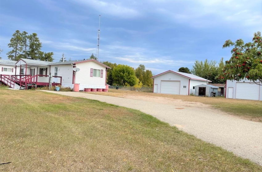 Rural Address, Hudson Bay, Saskatchewan S0E 0Y0, 3 Bedrooms Bedrooms, 9 Rooms Rooms,2 BathroomsBathrooms,Acreage,For Sale,Trottier Acreage,Rural Address,SK925902