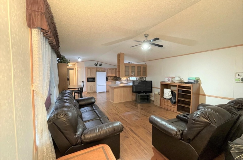 Rural Address, Hudson Bay, Saskatchewan S0E 0Y0, 3 Bedrooms Bedrooms, 9 Rooms Rooms,2 BathroomsBathrooms,Acreage,For Sale,Trottier Acreage,Rural Address,SK925902