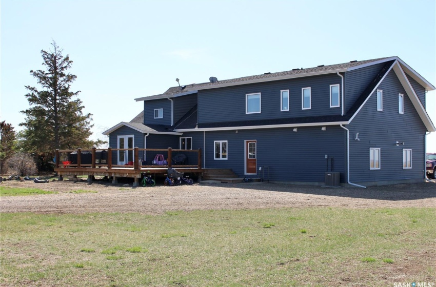 Rural Address, Snipe Lake Rm No. 259, Saskatchewan S0L 1A0, 6 Bedrooms Bedrooms, 20 Rooms Rooms,4 BathroomsBathrooms,Acreage,For Sale,Howe Acreage,Rural Address,SK928234