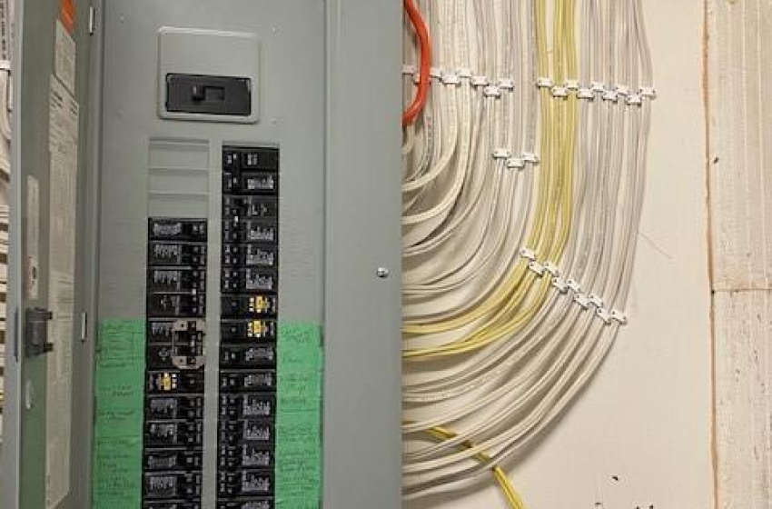 200 amp electrical panel