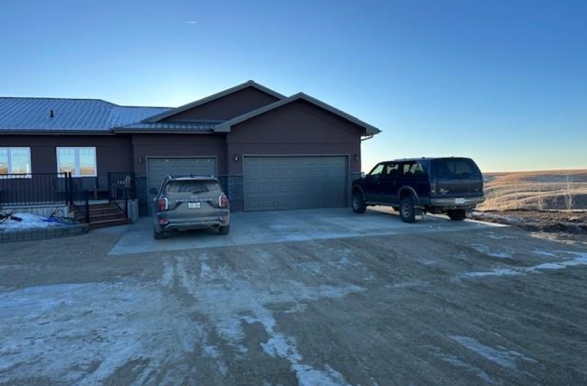 Rural Address, Sherwood Rm No. 159, Saskatchewan S0G 3C0, 5 Bedrooms Bedrooms, 14 Rooms Rooms,3 BathroomsBathrooms,Acreage,For Sale,McKechnie Acreage,Rural Address,SK929262