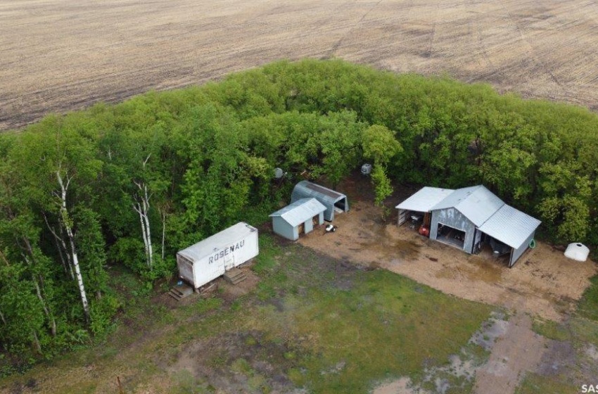 Rural Address, Livingston Rm No. 331, Saskatchewan S0A 0B0, 3 Bedrooms Bedrooms, 9 Rooms Rooms,2 BathroomsBathrooms,Acreage,For Sale,5.13 acres,Rural Address,SK930379