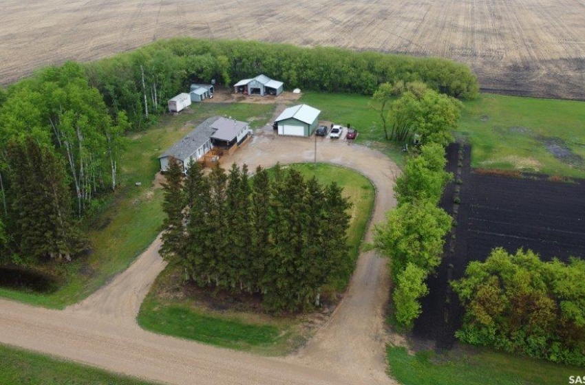 Rural Address, Livingston Rm No. 331, Saskatchewan S0A 0B0, 3 Bedrooms Bedrooms, 9 Rooms Rooms,2 BathroomsBathrooms,Acreage,For Sale,5.13 acres,Rural Address,SK930379