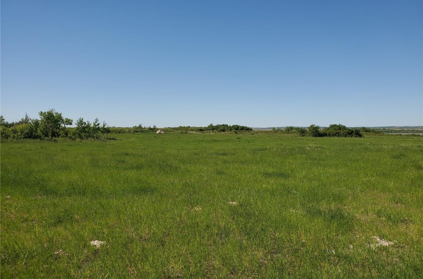 Rural Address, Round Hill Rm No. 467, Saskatchewan S9A 1R3, ,Farm,For Sale,North Battleford 128.6 ac Lakeshore & Pasturel,Rural Address,SK930193