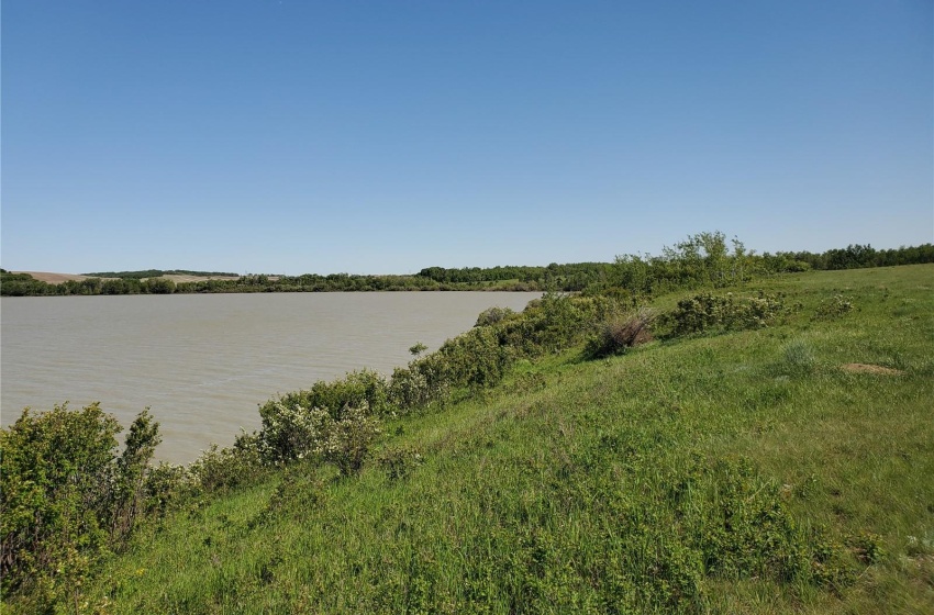 Rural Address, Round Hill Rm No. 467, Saskatchewan S9A 1R3, ,Farm,For Sale,North Battleford 128.6 ac Lakeshore & Pasturel,Rural Address,SK930193