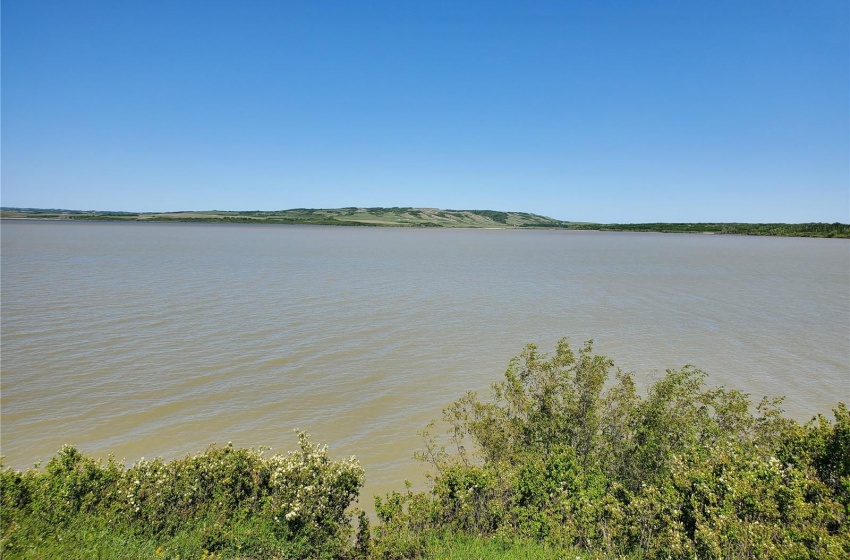 Rural Address, Round Hill Rm No. 467, Saskatchewan S9A 1R3, ,Farm,For Sale,North Battleford 128.6 ac Lakeshore & Pasturel,Rural Address,SK930193