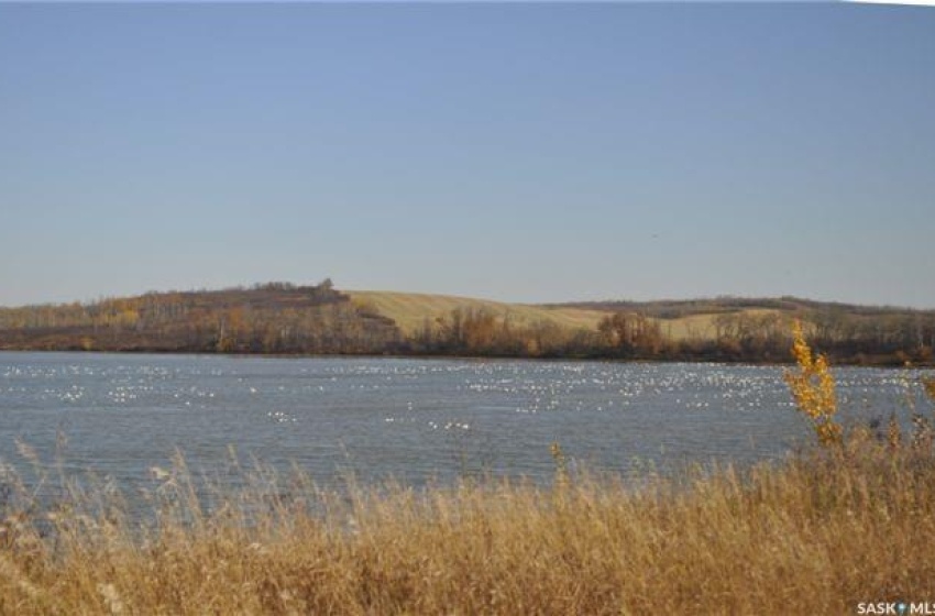 Rural Address, Round Hill Rm No. 467, Saskatchewan S9A 1R3, ,Farm,For Sale,North Battleford 128.6 ac Lakeshore & Pasturel,Rural Address,SK930193