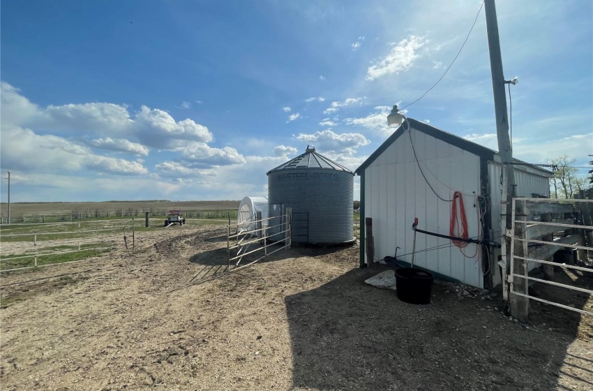 Rural Address, Foam Lake Rm No. 276, Saskatchewan S0A 1A0, 3 Bedrooms Bedrooms, 15 Rooms Rooms,3 BathroomsBathrooms,Acreage,For Sale,19.97 Acres RM of Foam Lake,Rural Address,SK930304