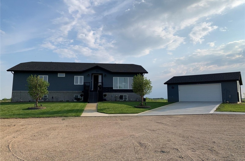 Rural Address, Wolverine Rm No. 340, Saskatchewan S0K 1W0, 5 Bedrooms Bedrooms, 18 Rooms Rooms,3 BathroomsBathrooms,Acreage,For Sale,Loessl Acreage,Rural Address,SK930654