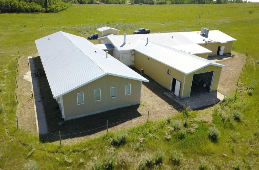 Rural Address, Swift Current Rm No. 137, Saskatchewan S0N 2X0, 1 Bedroom Bedrooms, 12 Rooms Rooms,3 BathroomsBathrooms,Acreage,For Sale,Kozak Property - 12.5 Acres,Rural Address,SK930851