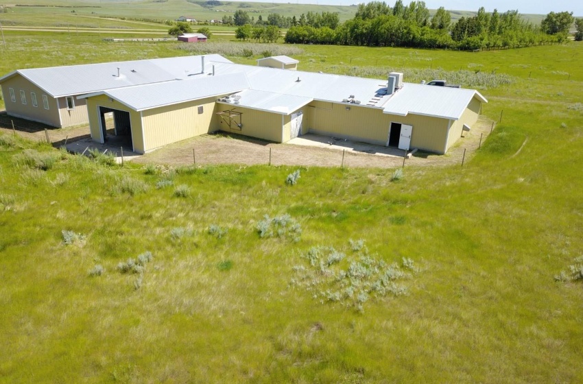 Rural Address, Swift Current Rm No. 137, Saskatchewan S0N 2X0, 1 Bedroom Bedrooms, 12 Rooms Rooms,3 BathroomsBathrooms,Acreage,For Sale,Kozak Property - 12.5 Acres,Rural Address,SK930851