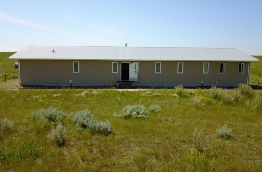 Rural Address, Swift Current Rm No. 137, Saskatchewan S0N 2X0, 1 Bedroom Bedrooms, 12 Rooms Rooms,3 BathroomsBathrooms,Acreage,For Sale,Kozak Property - 12.5 Acres,Rural Address,SK930851