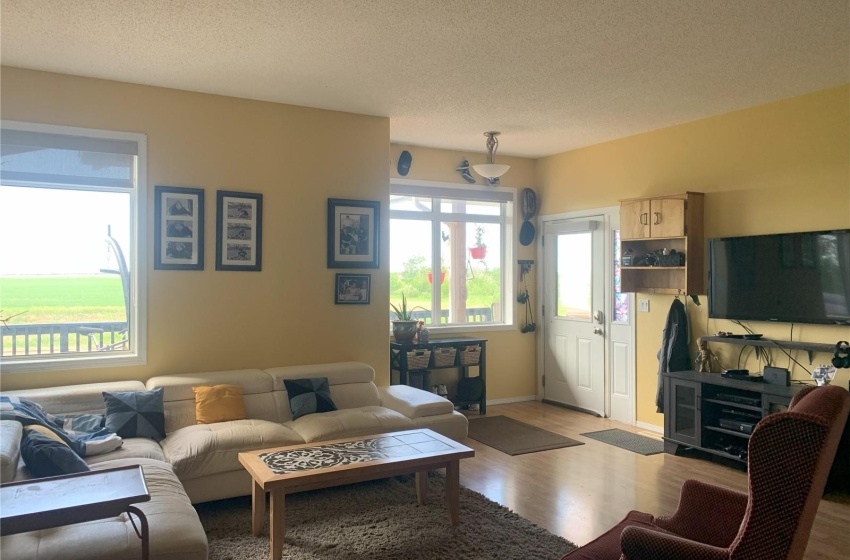 Rural Address, Great Bend Rm No. 405, Saskatchewan S0K 0N0, 7 Bedrooms Bedrooms, 14 Rooms Rooms,3 BathroomsBathrooms,Acreage,For Sale,Donegan Acreage,Rural Address,SK930724