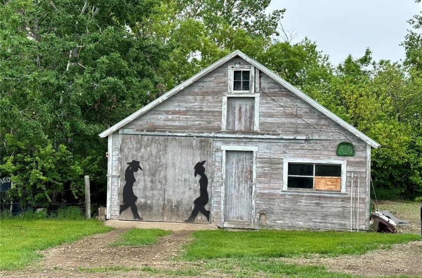 Rural Address, Antler Rm No. 61, Saskatchewan S0C 2H0, 4 Bedrooms Bedrooms, 17 Rooms Rooms,2 BathroomsBathrooms,Acreage,For Sale,ASTREN ACREAGE,Rural Address,SK930725