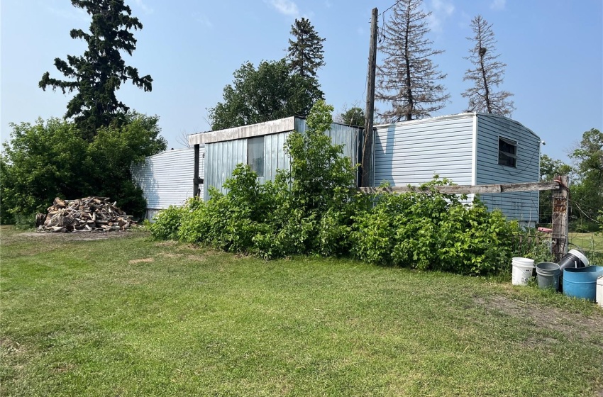 Rural Address, Elfros Rm No. 307, Saskatchewan S0A 4T0, 2 Bedrooms Bedrooms, 10 Rooms Rooms,1 BathroomBathrooms,Acreage,For Sale,Elfros Acreage,Rural Address,SK933699