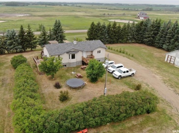 Rural Address, Wilton Rm No. 472, Saskatchewan S0M 1R0, 3 Bedrooms Bedrooms, 9 Rooms Rooms,2 BathroomsBathrooms,Acreage,For Sale,26917 Grid 688,Rural Address,SK933718