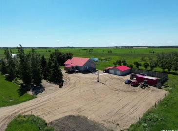 RM 157 Rural Address, South Qu'Appelle Rm No. 157, Saskatchewan S0G 4A0, 4 Bedrooms Bedrooms, 9 Rooms Rooms,2 BathroomsBathrooms,Acreage,For Sale,Rural Address South Qu'Appelle Rm No. 157,Rural Address,SK934580