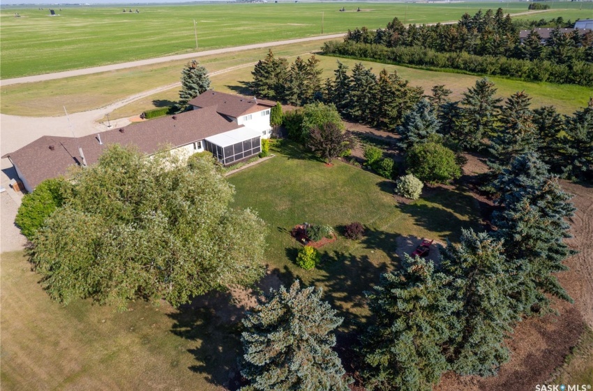 Rural Address, Kindersley Rm No. 290, Saskatchewan S0L 1S0, 4 Bedrooms Bedrooms, 19 Rooms Rooms,3 BathroomsBathrooms,Acreage,For Sale,RM of Kindersley #290 Acreage Pt SE 22-29-22 W3rd,Rural Address,SK935094