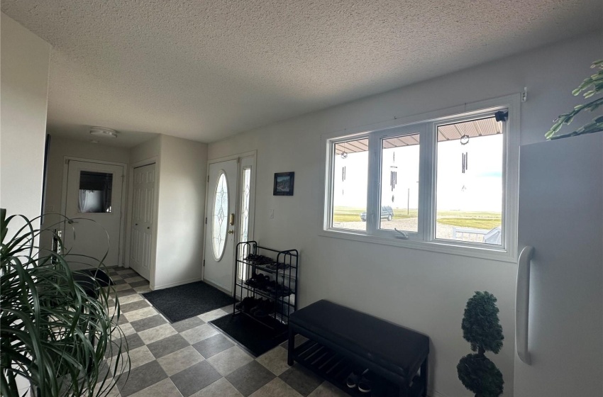 Rural Address, Kindersley Rm No. 290, Saskatchewan S0L 1S0, 4 Bedrooms Bedrooms, 19 Rooms Rooms,3 BathroomsBathrooms,Acreage,For Sale,RM of Kindersley #290 Acreage Pt SE 22-29-22 W3rd,Rural Address,SK935094