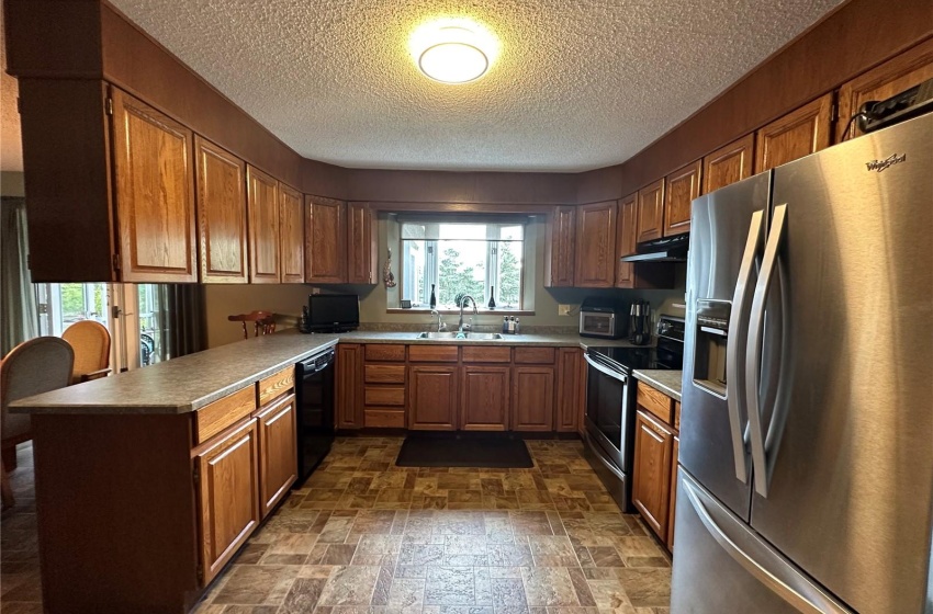 Rural Address, Kindersley Rm No. 290, Saskatchewan S0L 1S0, 4 Bedrooms Bedrooms, 19 Rooms Rooms,3 BathroomsBathrooms,Acreage,For Sale,RM of Kindersley #290 Acreage Pt SE 22-29-22 W3rd,Rural Address,SK935094