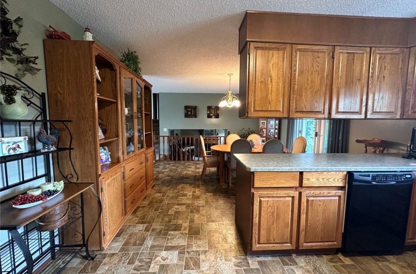 Rural Address, Kindersley Rm No. 290, Saskatchewan S0L 1S0, 4 Bedrooms Bedrooms, 19 Rooms Rooms,3 BathroomsBathrooms,Acreage,For Sale,RM of Kindersley #290 Acreage Pt SE 22-29-22 W3rd,Rural Address,SK935094