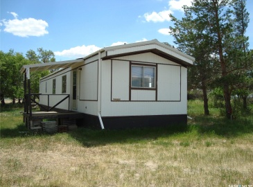 107 2nd AVENUE, Climax, Saskatchewan S0N 0N0, 2 Bedrooms Bedrooms, 6 Rooms Rooms,1 BathroomBathrooms,Acreage,For Sale,2nd,SK935218