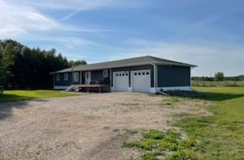 Rural Address, Antler Rm No. 61, Saskatchewan S0C 2B0, 4 Bedrooms Bedrooms, 11 Rooms Rooms,2 BathroomsBathrooms,Acreage,For Sale,Parkman Acreage,Rural Address,SK937184