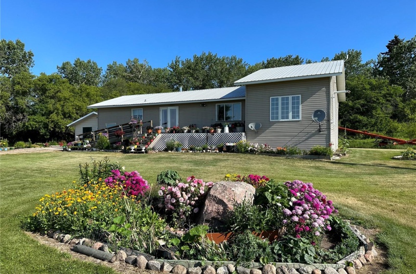 Rural Address, Paddockwood Rm No. 520, Saskatchewan S0J 1T0, 4 Bedrooms Bedrooms, ,3 BathroomsBathrooms,Farm,For Sale,Sander Farm,Rural Address,SK937267