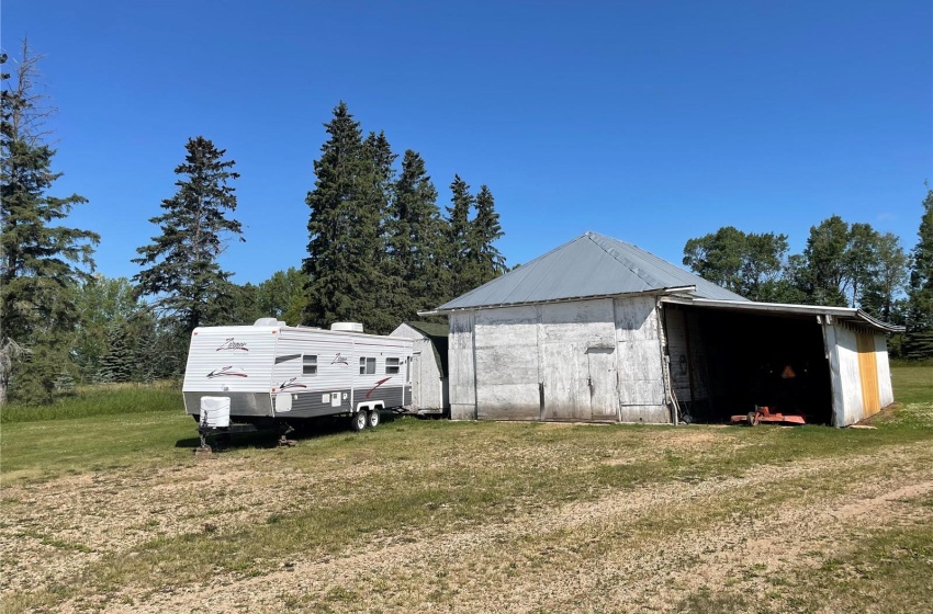 Rural Address, Barrier Valley Rm No. 397, Saskatchewan S0E 1T0, 1 Bedroom Bedrooms, 7 Rooms Rooms,2 BathroomsBathrooms,Acreage,For Sale,Howes Acreage,Rural Address,SK937733