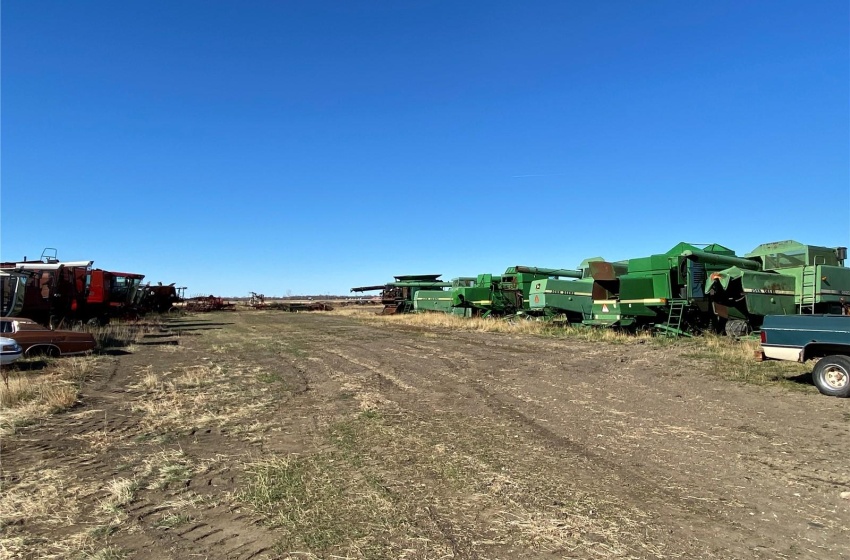 1 Rural Address, Brokenshell Rm No. 68, Saskatchewan S4H 2J9, ,Farm,For Sale,Tindall Land,Rural Address,SK938020