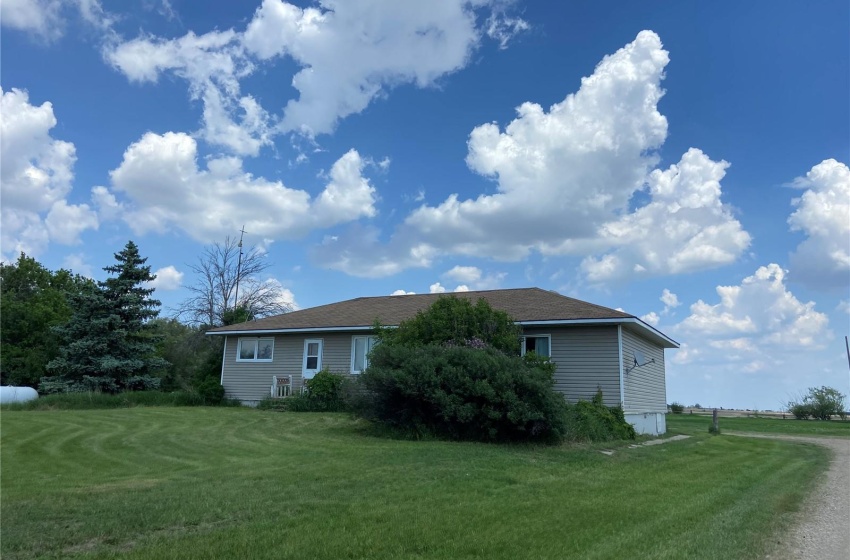 Fertile Acreage Rural Address, Storthoaks, Saskatchewan S0C 2K0, 3 Bedrooms Bedrooms, 8 Rooms Rooms,1 BathroomBathrooms,Acreage,For Sale,Rural Address,Rural Address,SK933167