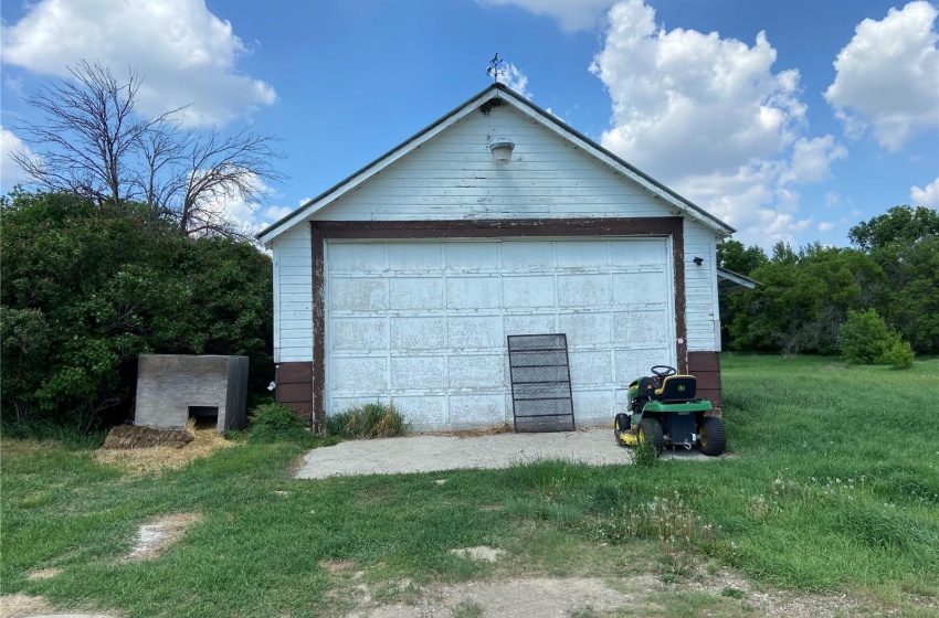 Fertile Acreage Rural Address, Storthoaks, Saskatchewan S0C 2K0, 3 Bedrooms Bedrooms, 8 Rooms Rooms,1 BathroomBathrooms,Acreage,For Sale,Rural Address,Rural Address,SK933167