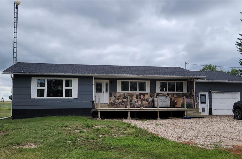 Rural Address, Eye Hill Rm No. 382, Saskatchewan S0L 2C0, 4 Bedrooms Bedrooms, 16 Rooms Rooms,3 BathroomsBathrooms,Acreage,For Sale,Schneider Acreage,Rural Address,SK939113