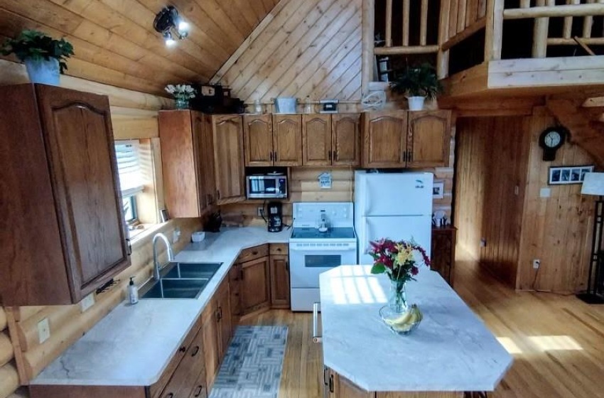 Rural Address, Loreburn Rm No. 254, Saskatchewan S0H 2S0, 4 Bedrooms Bedrooms, 10 Rooms Rooms,2 BathroomsBathrooms,Acreage,For Sale,Log House Acreage,Rural Address,SK938976