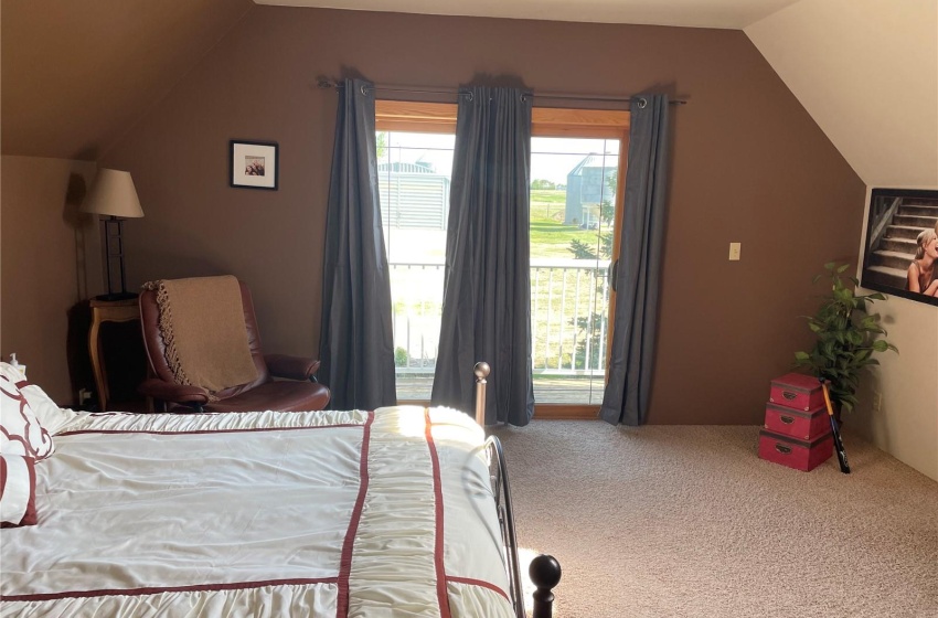 Rural Address, Loreburn Rm No. 254, Saskatchewan S0H 2S0, 4 Bedrooms Bedrooms, 10 Rooms Rooms,2 BathroomsBathrooms,Acreage,For Sale,Log House Acreage,Rural Address,SK938976