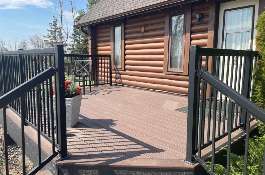 Rural Address, Loreburn Rm No. 254, Saskatchewan S0H 2S0, 4 Bedrooms Bedrooms, 10 Rooms Rooms,2 BathroomsBathrooms,Acreage,For Sale,Log House Acreage,Rural Address,SK938976