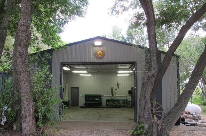 30'x42' Metal Shop