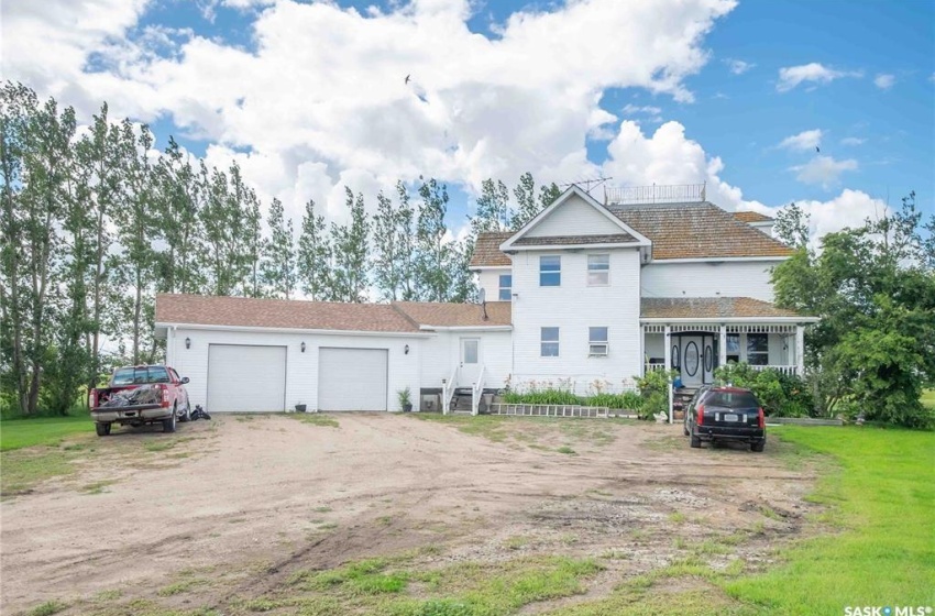 Rural Address, Francis Rm No. 127, Saskatchewan S0G 4Y0, 4 Bedrooms Bedrooms, 15 Rooms Rooms,3 BathroomsBathrooms,Acreage,For Sale,Gyorfi Acreage,Rural Address,SK939317