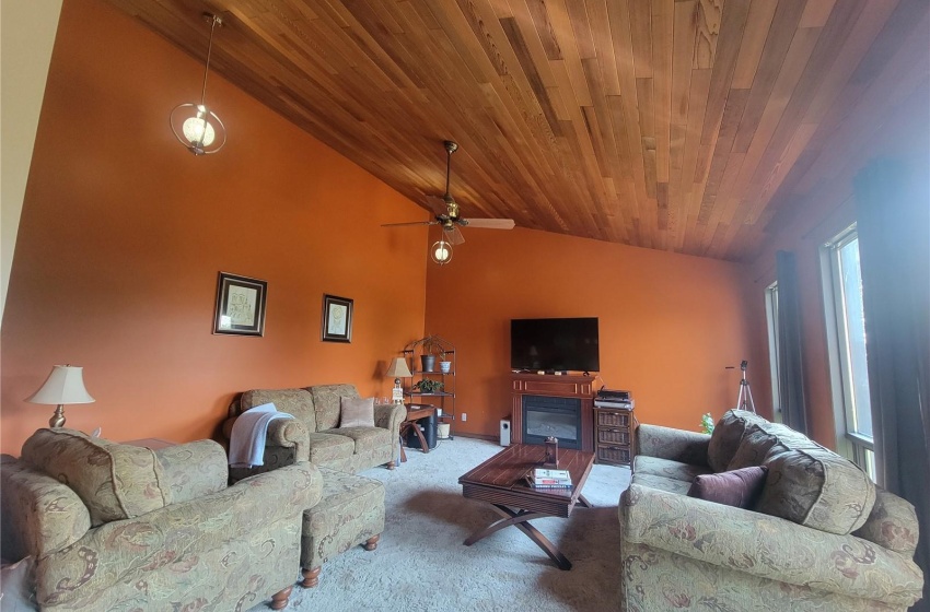 Rural Address, Grass Lake Rm No. 381, Saskatchewan S0K 3N0, 4 Bedrooms Bedrooms, 21 Rooms Rooms,4 BathroomsBathrooms,Acreage,For Sale,Fedirko Acreage,Rural Address,SK940863