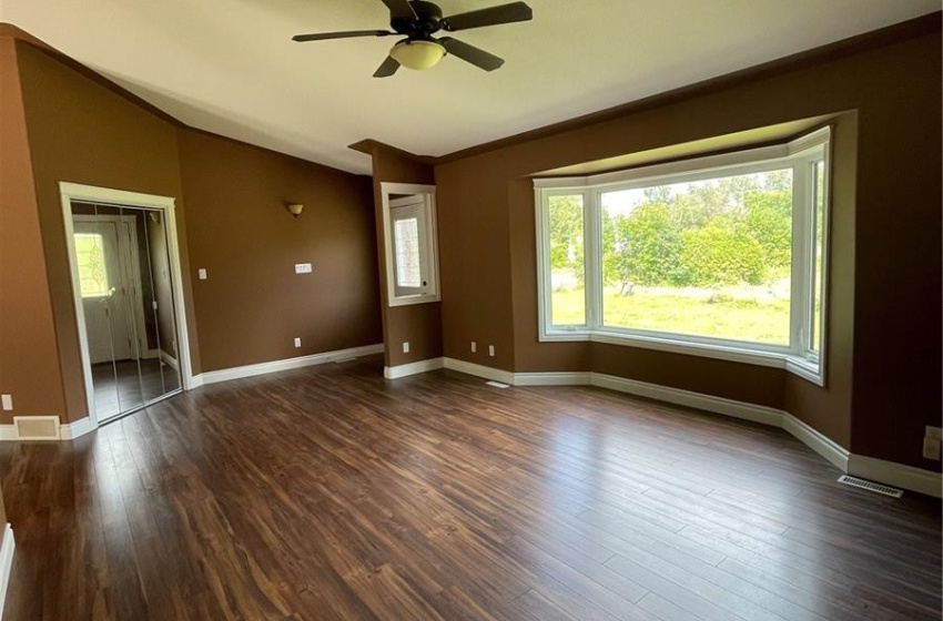 Entrance closet