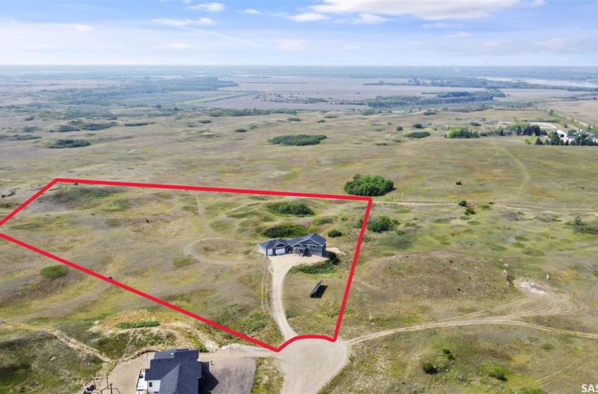 Rural Address, Dundurn Rm No. 314, Saskatchewan S7K 4E2, 4 Bedrooms Bedrooms, 17 Rooms Rooms,4 BathroomsBathrooms,Acreage,For Sale,11 Peace Place Acreage,Rural Address,SK941701