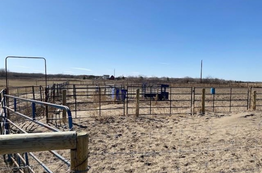 Rural Address, Vanscoy Rm No. 345, Saskatchewan S0L 3J0, 7 Bedrooms Bedrooms, 22 Rooms Rooms,4 BathroomsBathrooms,Acreage,For Sale,Prairie Lane Equestrian Centre Vanscoy RM 345,Rural Address,SK941877