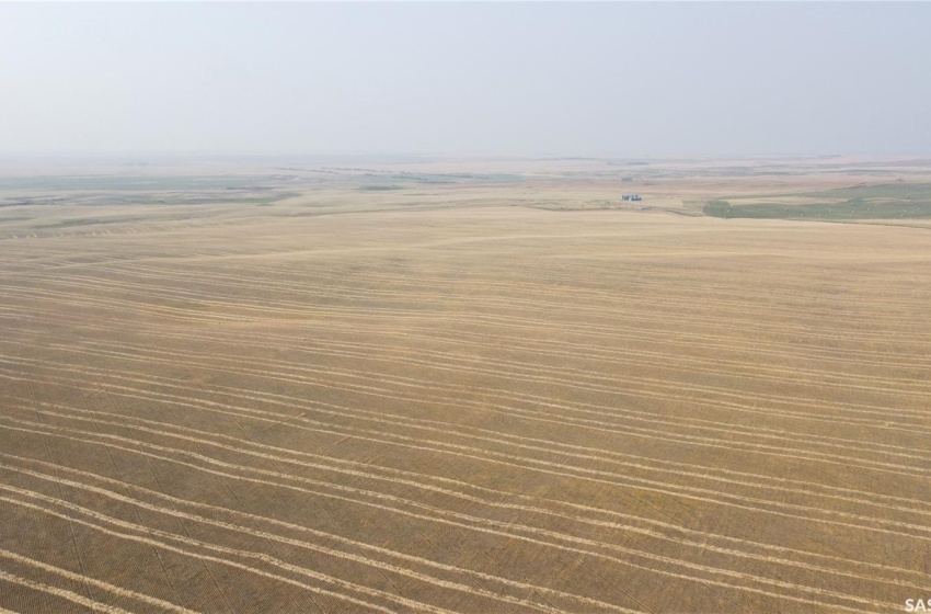 Rural Address, Enfield Rm No. 194, Saskatchewan S0H 0T0, ,Farm,For Sale,Thunder Creek Irrigated Half Section (Stewart),Rural Address,SK942305