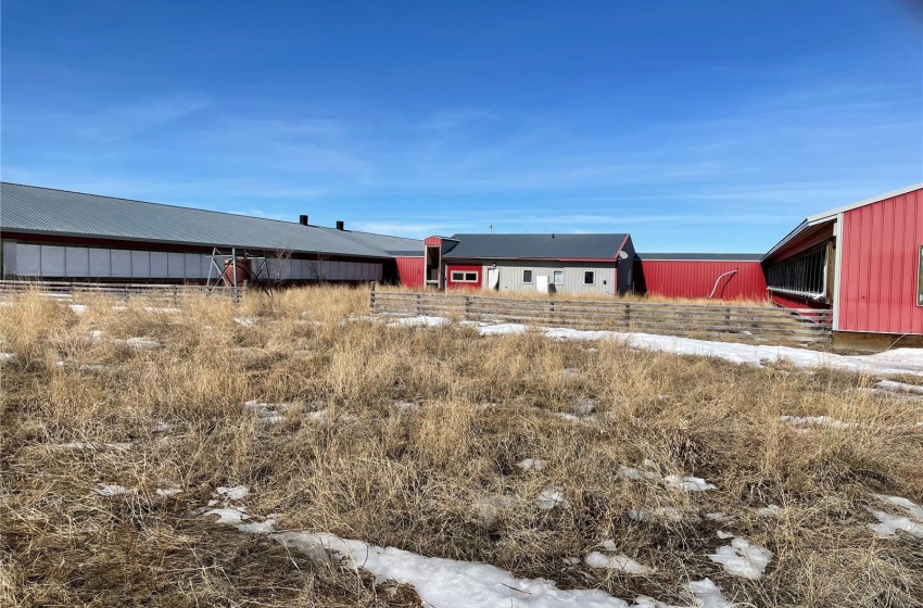 Rural Address, Excelsior Rm No. 166, Saskatchewan S0H 4J0, ,Farm,For Sale,Pig-Barn,Rural Address,SK942658