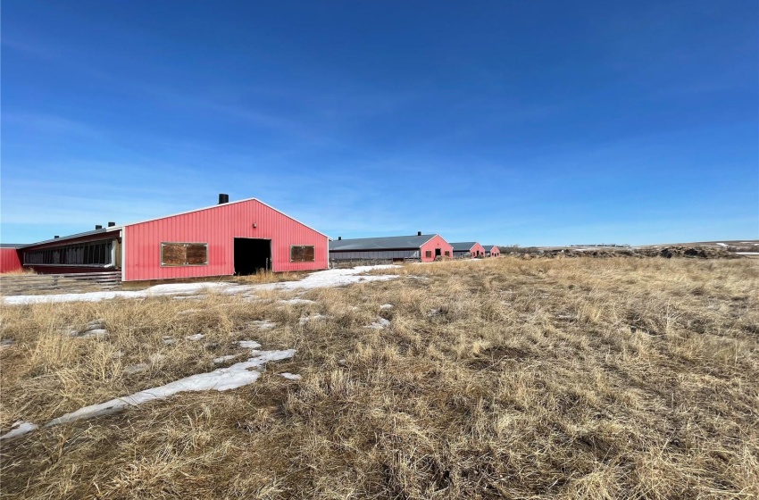 Rural Address, Excelsior Rm No. 166, Saskatchewan S0H 4J0, ,Farm,For Sale,Pig-Barn,Rural Address,SK942658