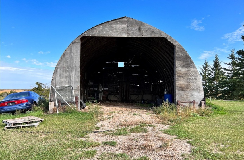 Rural Address, Raymore, Saskatchewan S0A 3J0, 4 Bedrooms Bedrooms, 11 Rooms Rooms,2 BathroomsBathrooms,Acreage,For Sale,Janes Acreage,Rural Address,SK944216