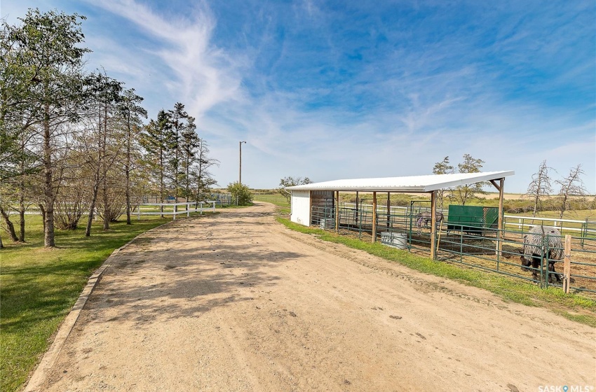 Rural Address, Star City Rm No. 428, Saskatchewan S0E 1A0, 4 Bedrooms Bedrooms, 11 Rooms Rooms,3 BathroomsBathrooms,Acreage,For Sale,Melfort Equestrian Acreage,Rural Address,SK944503